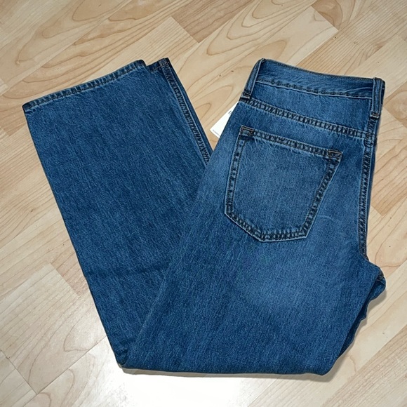Old Navy Loose Blue Jeans Size 28x28 NWT - Picture 2 of 7